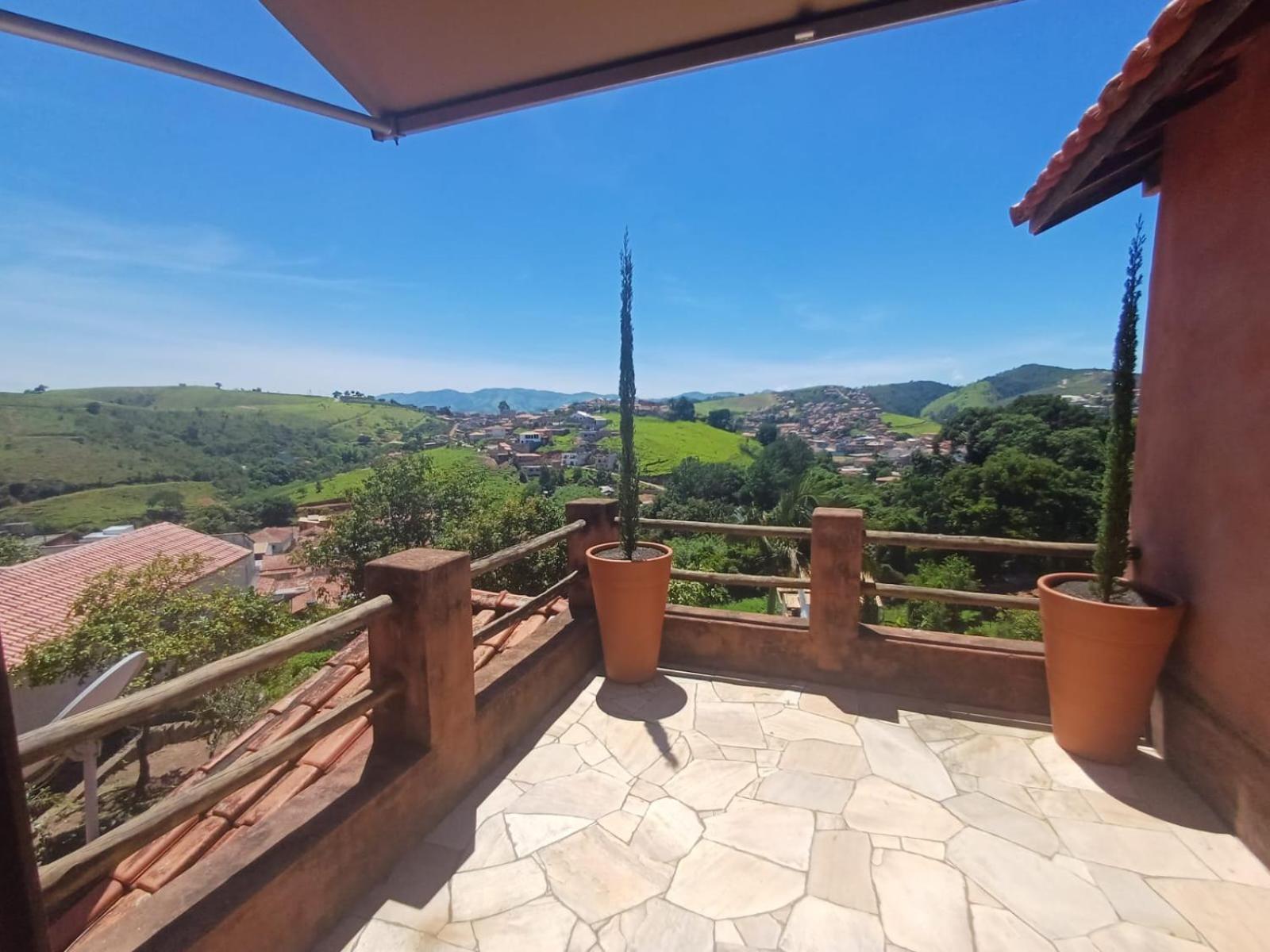 Vista Linda Casa de Campo